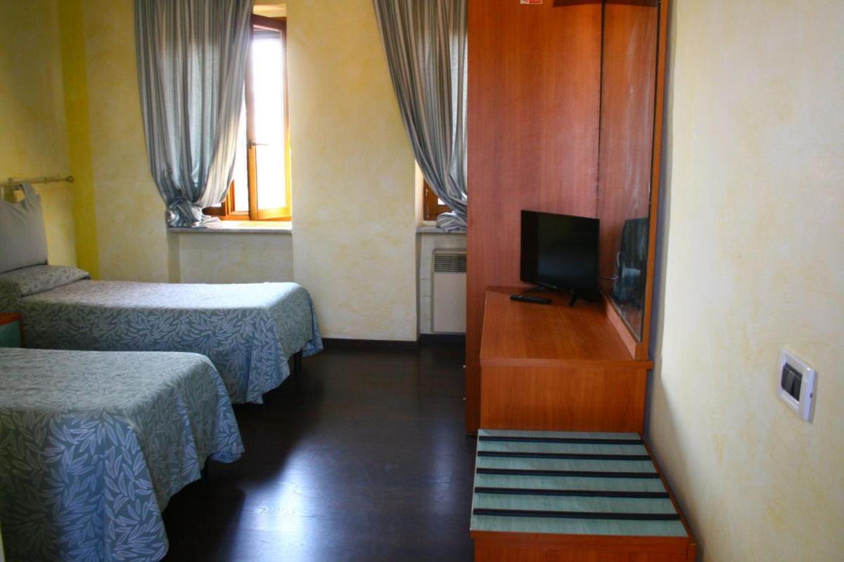Albergo Vecchio Pavone Borgaro Torinese Dış mekan fotoğraf